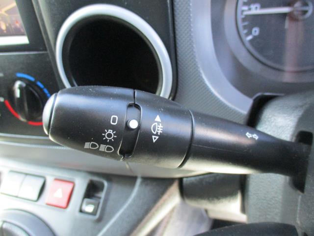 2018 Peugeot Partner L1 850 1.6 BLUEHDI 100 PROFESSIONAL (NON S/S)EURO 6 (NV18RCF) Image 20