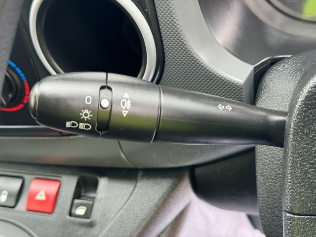 2018 Peugeot Partner L2 750 S 1.6 Bluehdi 100 Van [Non Start Stop] (NV18ZWJ) Image 17