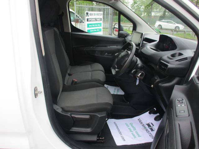 2019 Peugeot Partner 1000 1.5 Bluehdi 100 Professional Van (NV19USB) Image 12