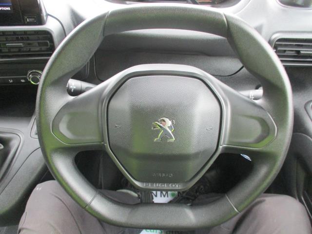 2019 Peugeot Partner 1000 1.5 Bluehdi 100 Professional Van (NV19USB) Image 14