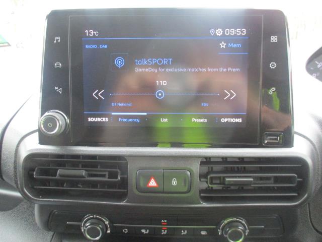 2019 Peugeot Partner 1000 1.5 Bluehdi 100 Professional Van (NV19USB) Image 19