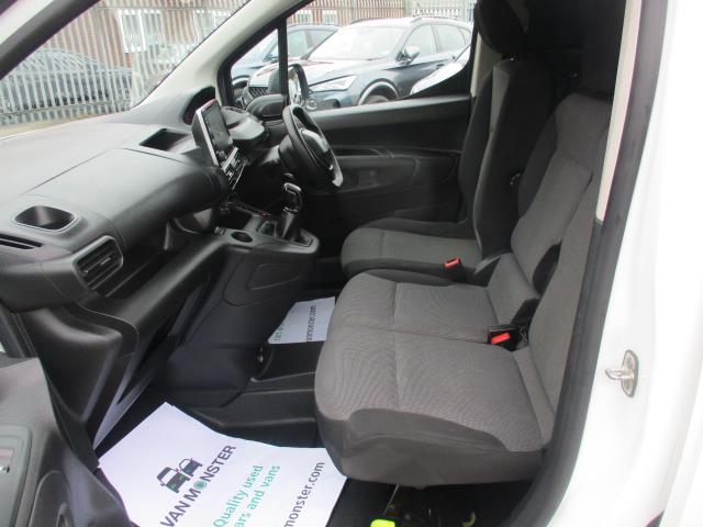 2019 Peugeot Partner 1000 1.5 Bluehdi 100 Professional Van (NV19USB) Image 24