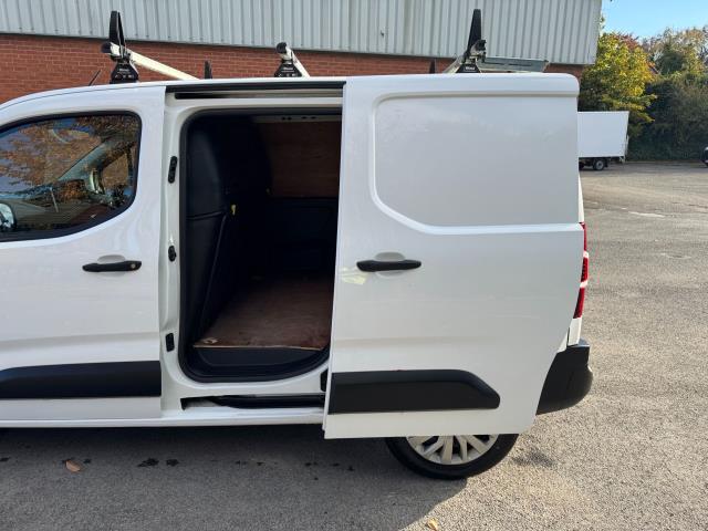 2019 Peugeot Partner 1000 1.6 Bluehdi 100 Professional Van EURO 6 (NV19VVM) Image 38