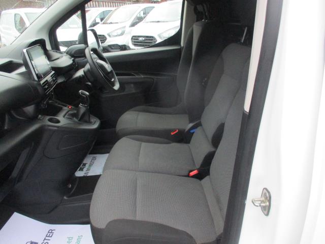 2019 Peugeot Partner 1000 1.5 Bluehdi 100 Professional Van (NV19WYC) Image 26