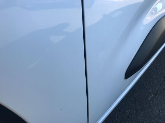 2019 Peugeot Partner STANDARD 1000 1.6 BLUEHDI 100 PROFESSIONAL EURO 6 (NV19YJA) Image 24