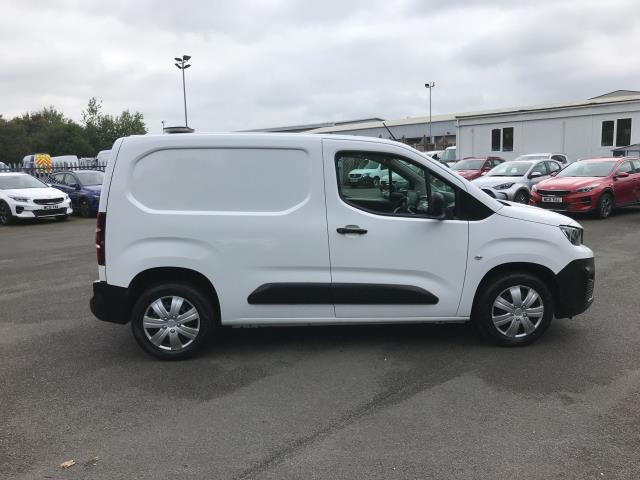 2019 Peugeot Partner 1000 1.5 BLUE HDI 100 PROFESSIONAL VAN EURO 6 (NV19YLG) Image 12