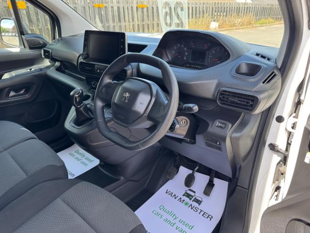 2019 Peugeot Partner 1000 1.5 Bluehdi 100 Professional Van *70 MPH SPEED RESTRICTED (NV19ZFH) Image 14