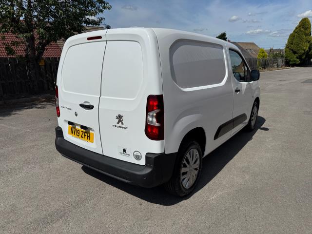 2019 Peugeot Partner 1000 1.5 Bluehdi 100 Professional Van *70 MPH SPEED RESTRICTED (NV19ZFH) Image 9