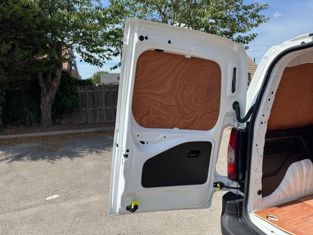 2019 Peugeot Partner 1000 1.5 Bluehdi 100 Professional Van *70 MPH SPEED RESTRICTED (NV19ZFH) Image 49
