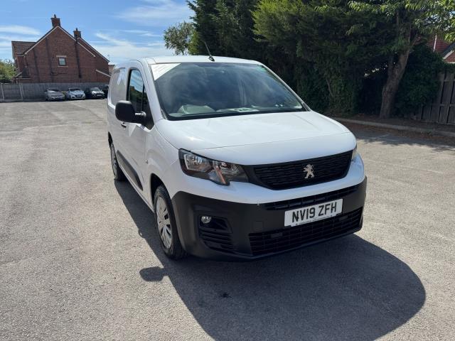 2019 Peugeot Partner 1000 1.5 Bluehdi 100 Professional Van *70 MPH SPEED RESTRICTED (NV19ZFH) Image 2