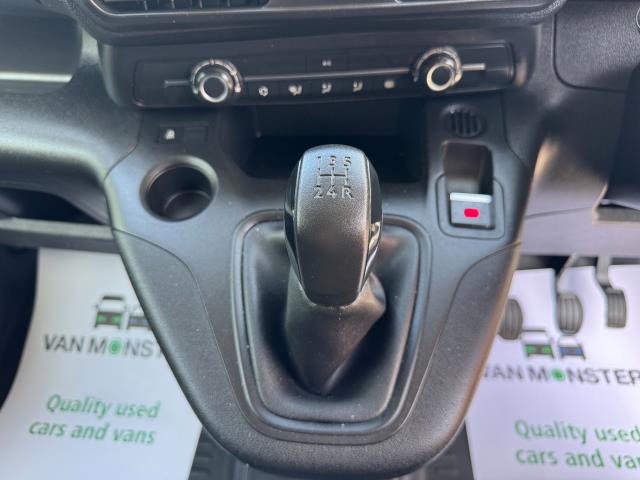 2019 Peugeot Partner 1000 1.5 Bluehdi 100 Professional Van *70 MPH SPEED RESTRICTED (NV19ZFH) Image 26