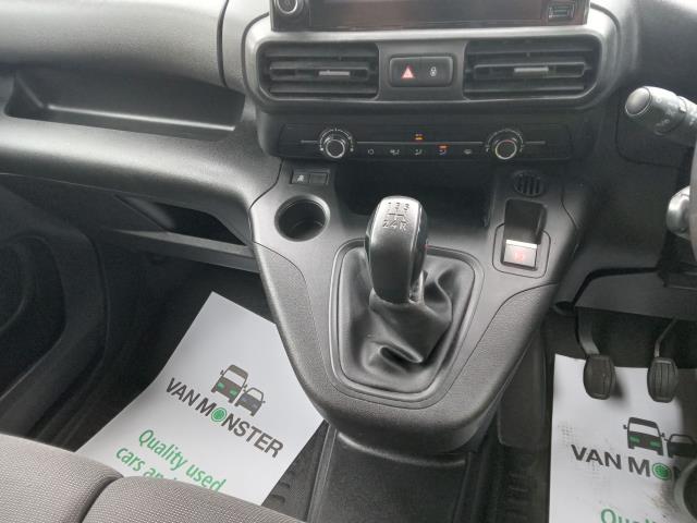 2019 Peugeot Partner 950 1.5 Bluehdi 100 Professional Van (NV19ZFM) Image 26