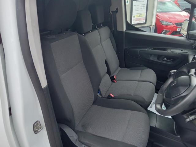 2019 Peugeot Partner 950 1.5 Bluehdi 100 Professional Van (NV19ZFM) Image 20