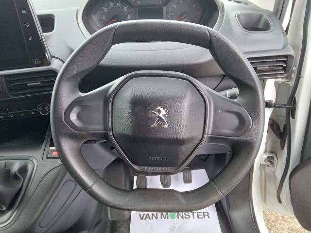 2019 Peugeot Partner 950 1.5 Bluehdi 100 Professional Van (NV19ZFM) Image 22