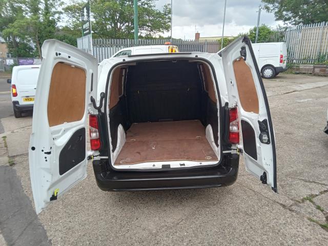 2019 Peugeot Partner 950 1.5 Bluehdi 100 Professional Van (NV19ZFM) Image 11
