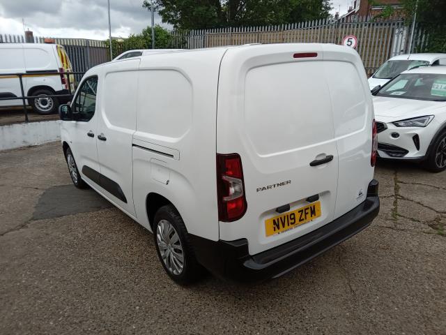 2019 Peugeot Partner 950 1.5 Bluehdi 100 Professional Van (NV19ZFM) Image 10