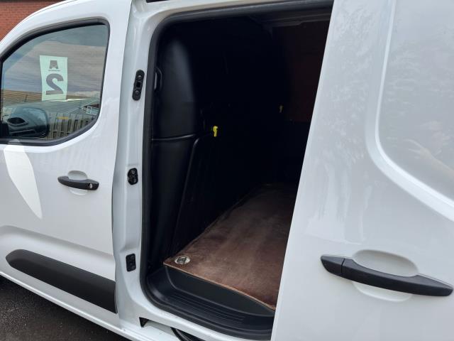 2020 Peugeot Partner 1000 1.5 Bluehdi 100 Professional Van (NV20BGZ) Image 39