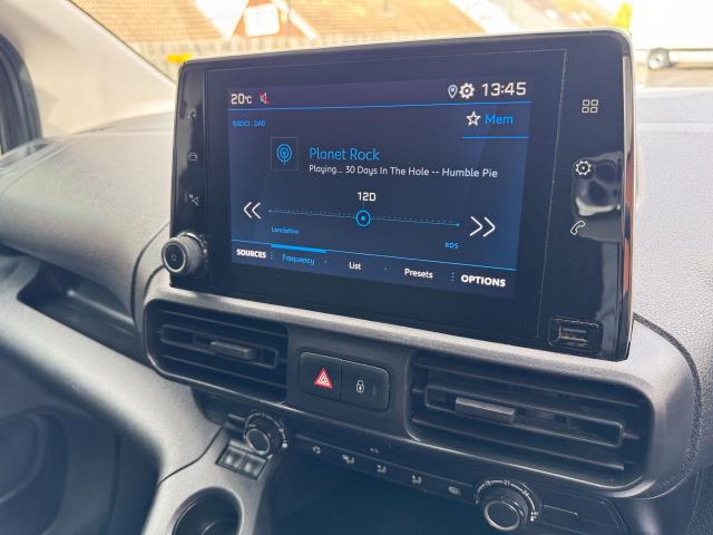 2020 Peugeot Partner 1000 1.5 Bluehdi 100 Professional Van (NV20BGZ) Image 23