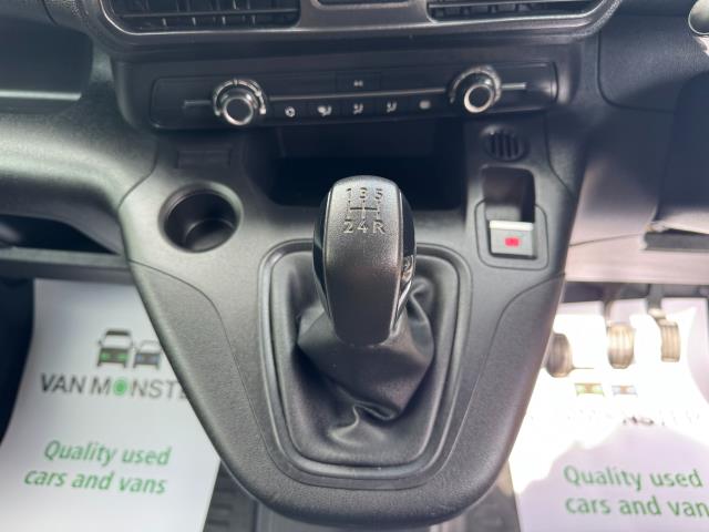 2020 Peugeot Partner 1000 1.5 Bluehdi 100 Professional Van (NV20BGZ) Image 26