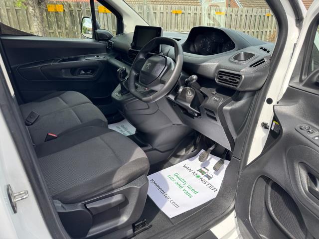 2020 Peugeot Partner 1000 1.5 Bluehdi 100 Professional Van (NV20BGZ) Image 13