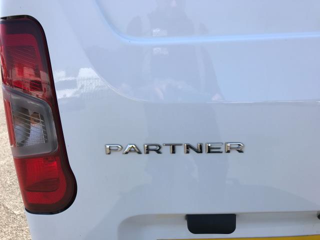 2020 Peugeot Partner 1000 1.5 Bluehdi 100 Professional Van (NV20CXO) Image 18