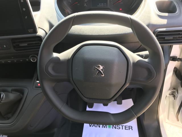 2020 Peugeot Partner 1000 1.5 Bluehdi 100 Professional Van (NV20CXO) Image 22