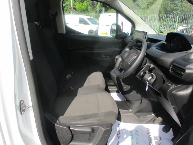 2020 Peugeot Partner STANDARD 1000 1.5 BLUE HDI 100PS PROFESSIONAL (NV20CYT) Image 12