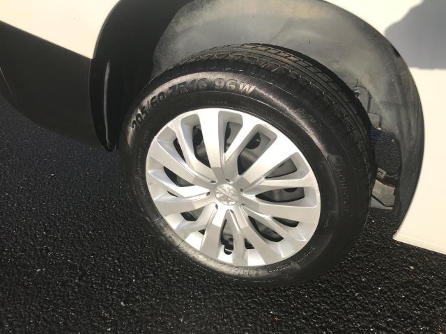 2020 Peugeot Partner L2 950 1.5BLUE HDI 100PS PROFESSIONAL EURO 6 (NV20EDO) Image 20