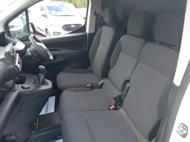 2020 Peugeot Partner 1000 1.5 Bluehdi 100 Grip Van (LIMITED TO 70MPH) (NV20EDR) Image 27