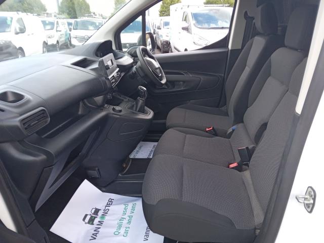 2020 Peugeot Partner 1000 1.5 Bluehdi 100 Grip Van (LIMITED TO 70MPH) (NV20EDR) Image 26