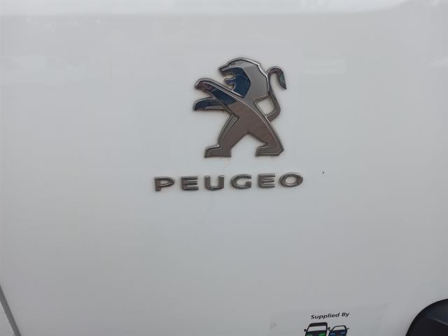 2020 Peugeot Partner 1000 1.5 Bluehdi 100 Grip Van (LIMITED TO 70MPH) (NV20EDR) Image 16