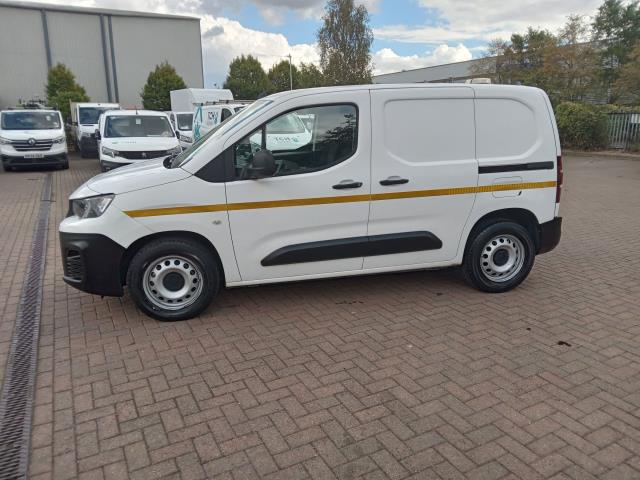 2020 Peugeot Partner 1000 1.5 Bluehdi 100 Grip Van (LIMITED TO 70MPH) (NV20EDR) Image 5