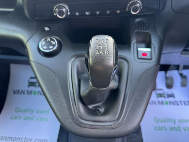 2020 Peugeot Partner 1000 1.5 Bluehdi 100 Grip Van (NV20EEB) Image 27