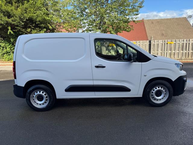 2020 Peugeot Partner 1000 1.5 Bluehdi 100 Grip Van (NV20EEB) Image 10