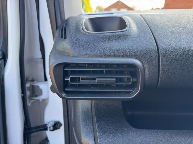 2020 Peugeot Partner 1000 1.5 Bluehdi 100 Grip Van (NV20EEB) Image 38