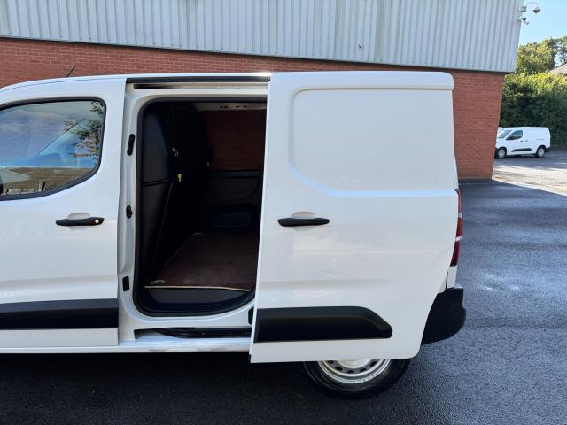 2020 Peugeot Partner 1000 1.5 Bluehdi 100 Grip Van (NV20EEB) Image 42