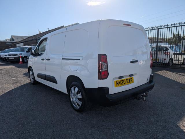 2020 Peugeot Partner 850 1.5 Bluehdi 100 Professional Crew Van (NV20EWR) Image 8