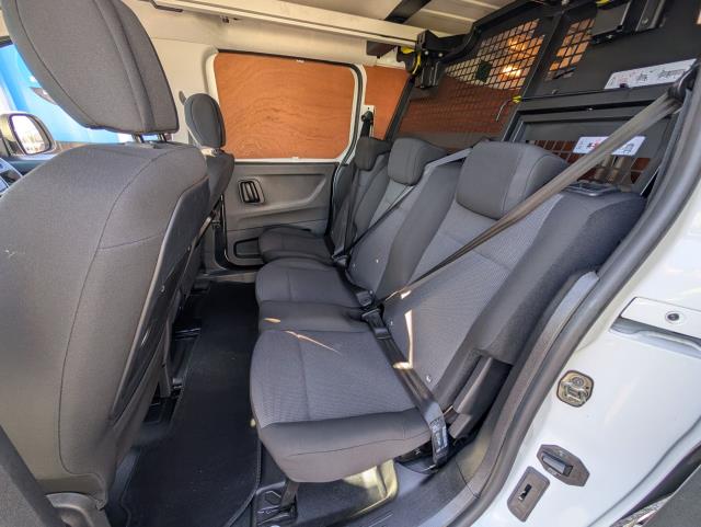 2020 Peugeot Partner 850 1.5 Bluehdi 100 Professional Crew Van (NV20EWR) Image 6