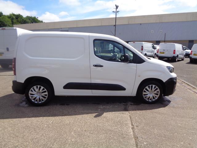 2020 Peugeot Partner 1000 1.5 Bluehdi 100 Professional Van (NV20EZX) Image 9
