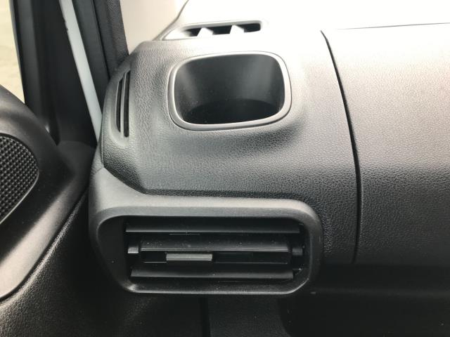 2020 Peugeot Partner 1000 1.5 Bluehdi 100 Professional Van (NV20FBA) Image 30