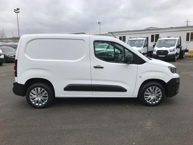 2020 Peugeot Partner 1000 1.5 Bluehdi 100 Professional Van (NV20FBJ) Image 12