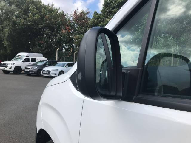 2020 Peugeot Partner 1000 1.5 Bluehdi 100 Professional Van (NV20FCC) Image 17