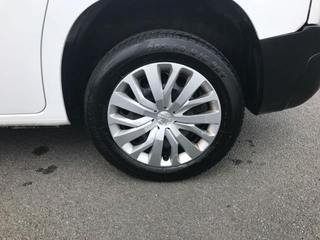 2020 Peugeot Partner 1000 1.5 Bluehdi 100 Professional Van (NV20FCC) Image 16