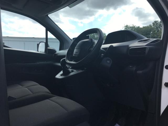 2020 Peugeot Partner 1000 1.5 Bluehdi 100 Professional Van (NV20FCC) Image 18