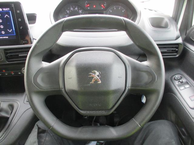 2020 Peugeot Partner 1000 1.5 Bluehdi 100 Professional Van (NV20FCE) Image 14