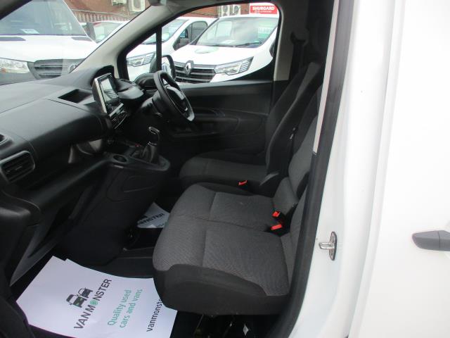 2020 Peugeot Partner 1000 1.5 Bluehdi 100 Professional Van (NV20FCE) Image 24