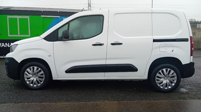 2020 Peugeot Partner 1000 1.5 Bluehdi 100 Professional Van (NV20FCX) Image 5