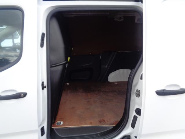 2020 Peugeot Partner 1000 1.5 Bluehdi 100 Professional Van (NV20FDN) Image 20