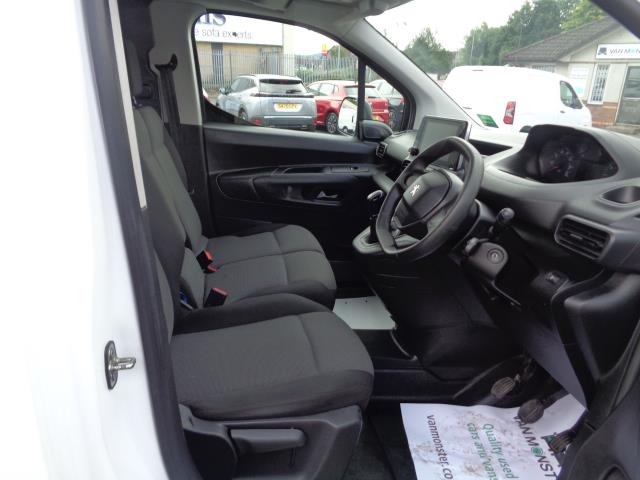 2020 Peugeot Partner 1000 1.5 Bluehdi 100 Professional Van (NV20FDN) Image 15