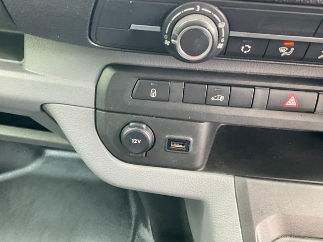 2020 Peugeot Expert 1400 2.0 Bluehdi 120 Professional Van (NV20FKB) Image 27